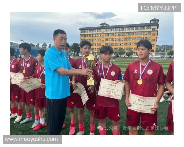 铜仁足球明星阵容正式揭晓球迷期待新赛季精彩表现