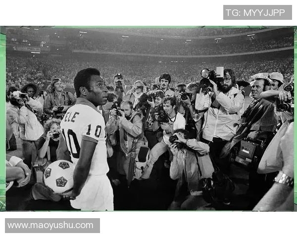 同一天出生的足球巨星们揭秘他们的生日故事与传奇人生